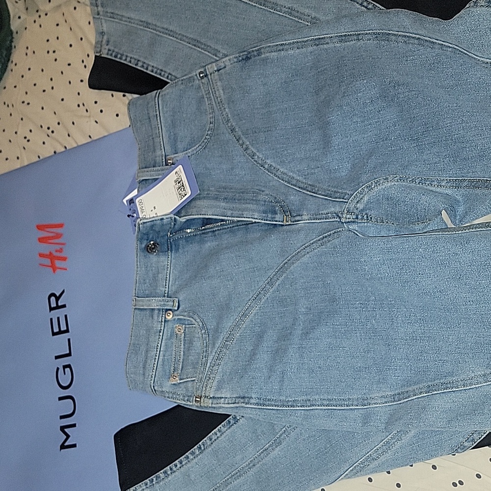 H&M × MUGGLER